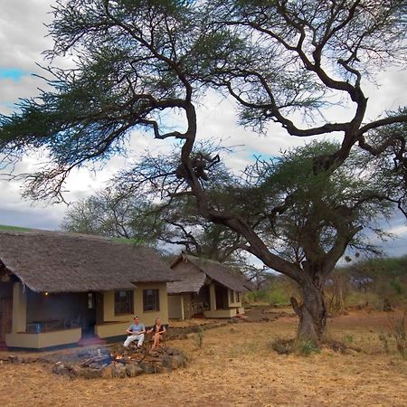 Severin Safari Camp Tsavo West National Park Exterior foto